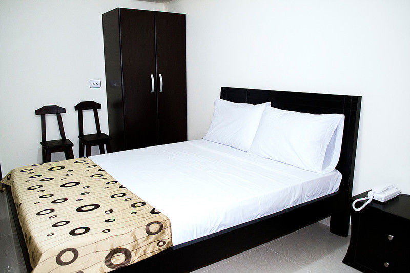 Hotel Verony San Joaquin Medellin Bagian luar foto